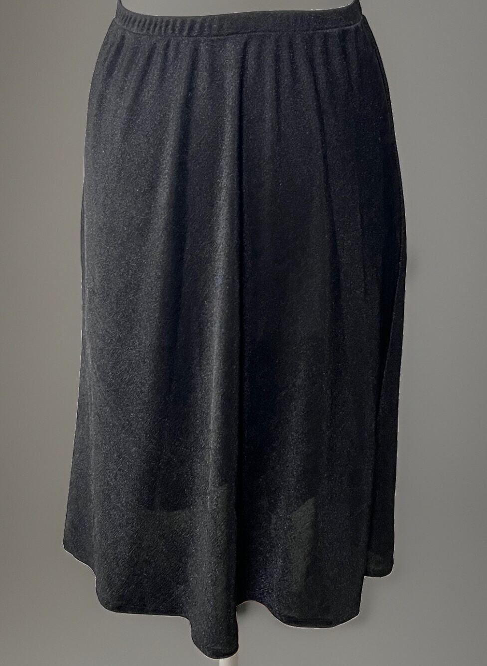 Leslie Fay sz 12 Black Midi Skirt Liquid Knit Sheen Vtg 80s Dark Academia
